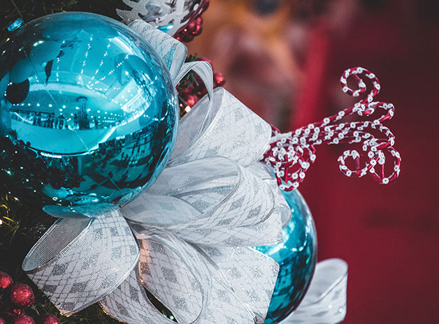 Christmas Tree Trends - baubles